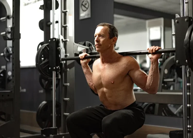 agachamento no smith